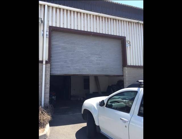 892M² FACTORY RENTED IN DIEP RIVER